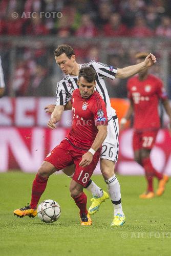 Bayern Munchen Stephan Lichtsteiner Juventus 2016 