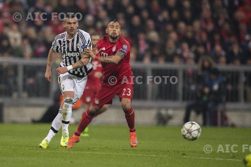 Juventus Arturo Vidal Bayern Munchen 2016 