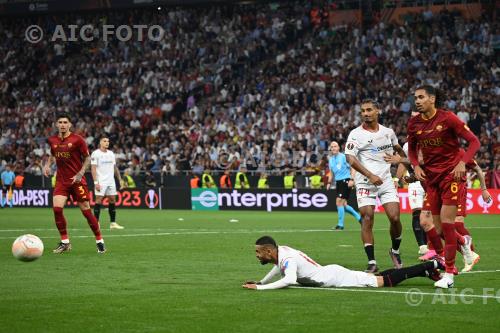 Sevilla FC Chris Smalling Roma Loic Bade Budapest, Hungary 