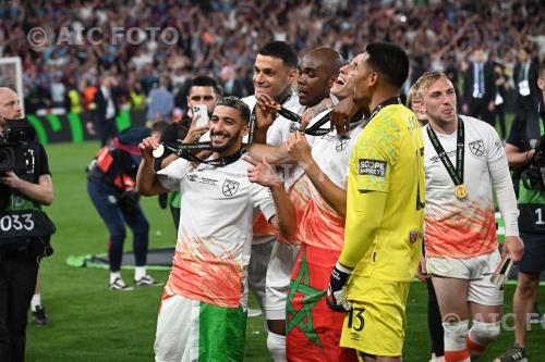 West Ham Gianluca Scamacca West Ham Angelo Ogbonna West Ham 2023 Uefa  Conference League 2022  2023 Final 