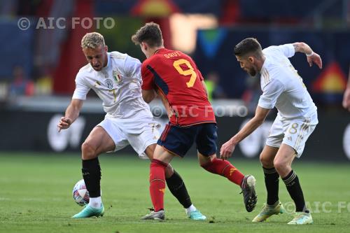 Italy Gavi Pablo Martin Spain Jorginho Jorge Luiz Frello Filho De Grolsh Veste final match between Spain 2-1 Italy Enschede, Netherlands. 