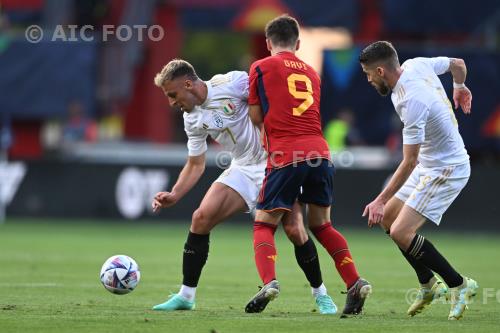 Italy Gavi Pablo Martin Spain Jorginho Jorge Luiz Frello Filho De Grolsh Veste final match between Spain 2-1 Italy Enschede, Netherlands. 