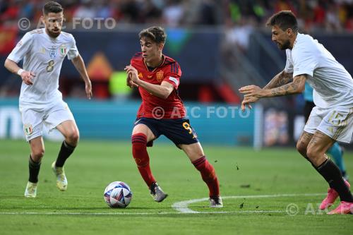 Italy Gavi Pablo Martin Spain Francesco Acerbi De Grolsh Veste final match between Spain 2-1 Italy Enschede, Netherlands. 