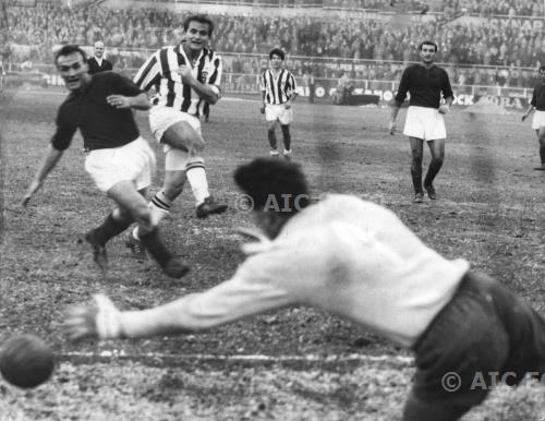 Juventus Giacomo Losi Roma Luciano Panetti Olimpic match between    Roma 2-2 Juventus Roma, Italy 