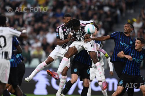 Juventus Alessandro Bastoni Inter Piotr Zielinski Italian championship 2024 2025 3°Day Allianz match between    Juventus 4-3 Inter 