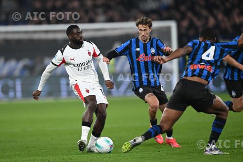 Milan Lorenzo Bernasconi Atalanta Isak Hien Gewiss match between    Atalanta 1-1 Milan Bergamo, Italy