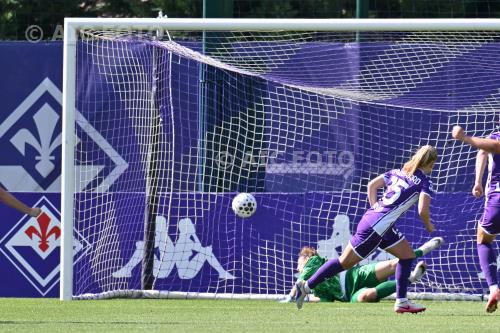 Fiorentina Women Astrid Gilardi Como Women 2026 Firenze, Italy Goal 1-0 